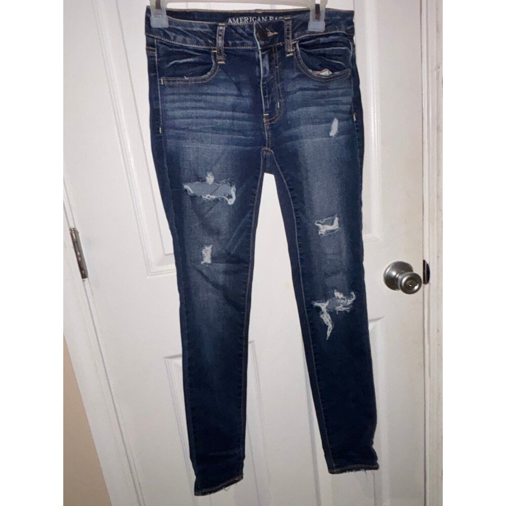 AMERICAN EAGLE DISTRESSED JEGGINGS SIZE 4 EUC